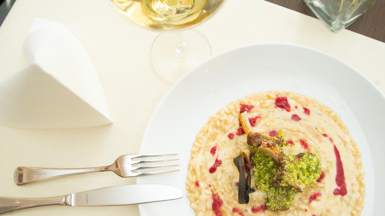 Hotel Restaurant La Piazza Valkenburg aan de Geul Esterno foto